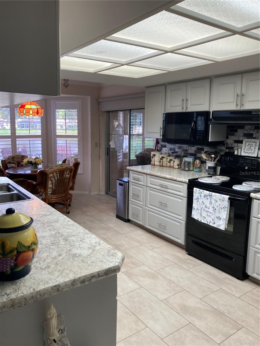 9902 ST. JOSEPH, NEW PORT RICHEY, FL — photo 11