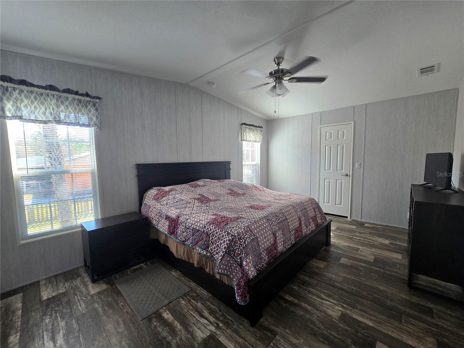 56290 CHERRY TREE RD, ASTOR, FL — photo 21