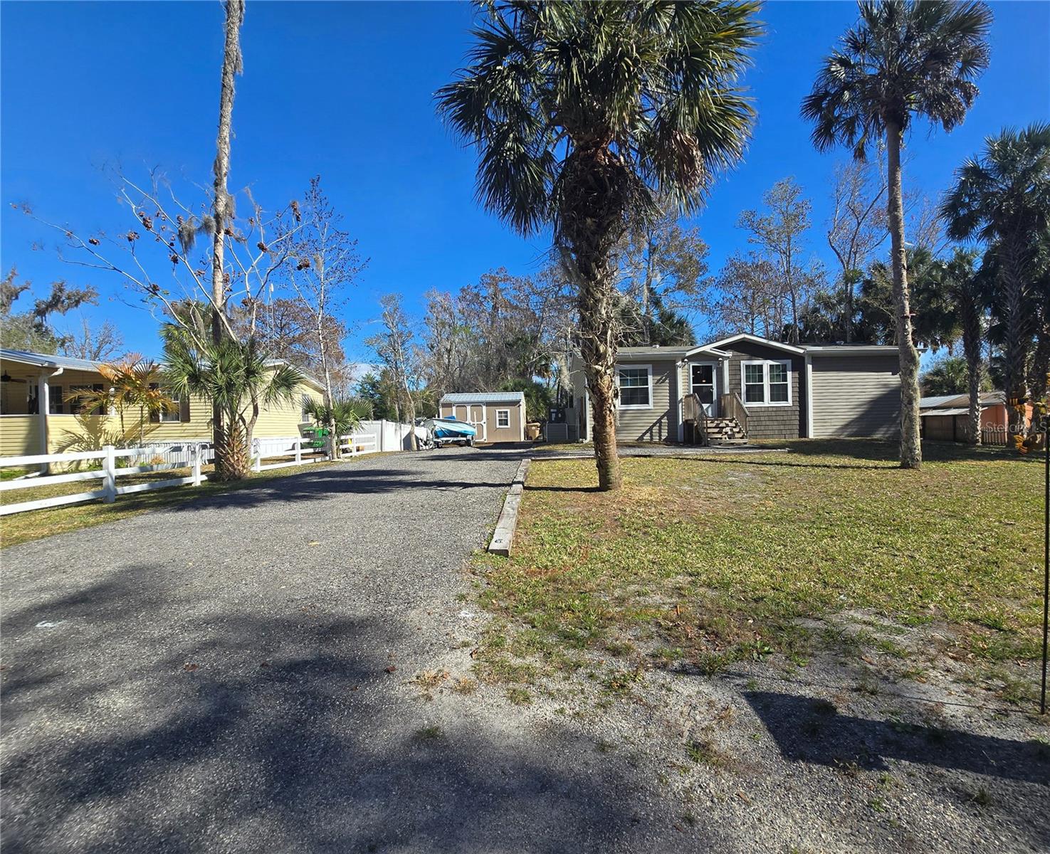 56290 CHERRY TREE RD, ASTOR, FL — photo 36