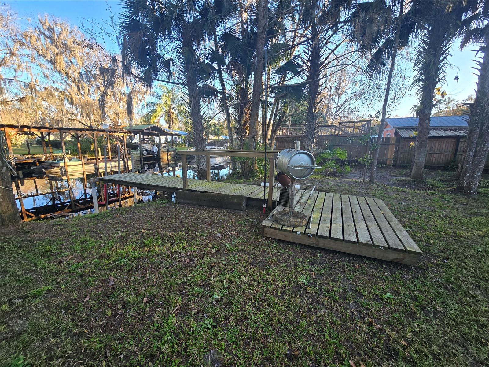 56290 CHERRY TREE RD, ASTOR, FL — photo 4