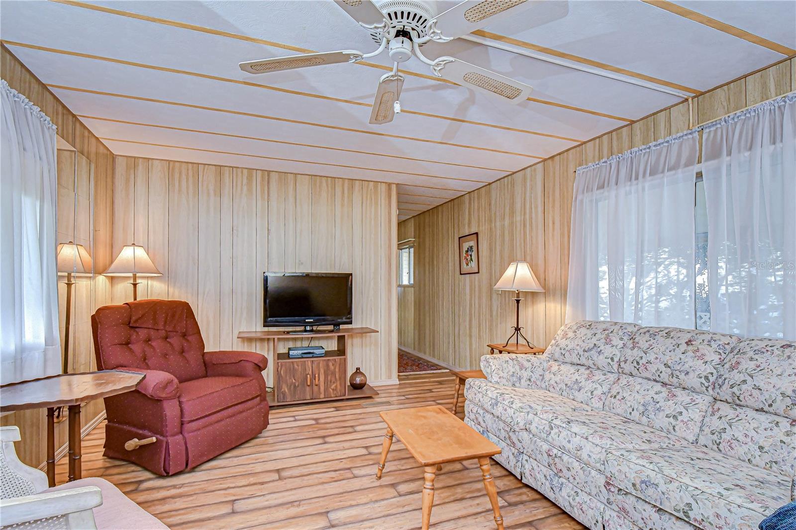 35023 ZEPHYR SHORES DR, ZEPHYRHILLS, FL — photo 16