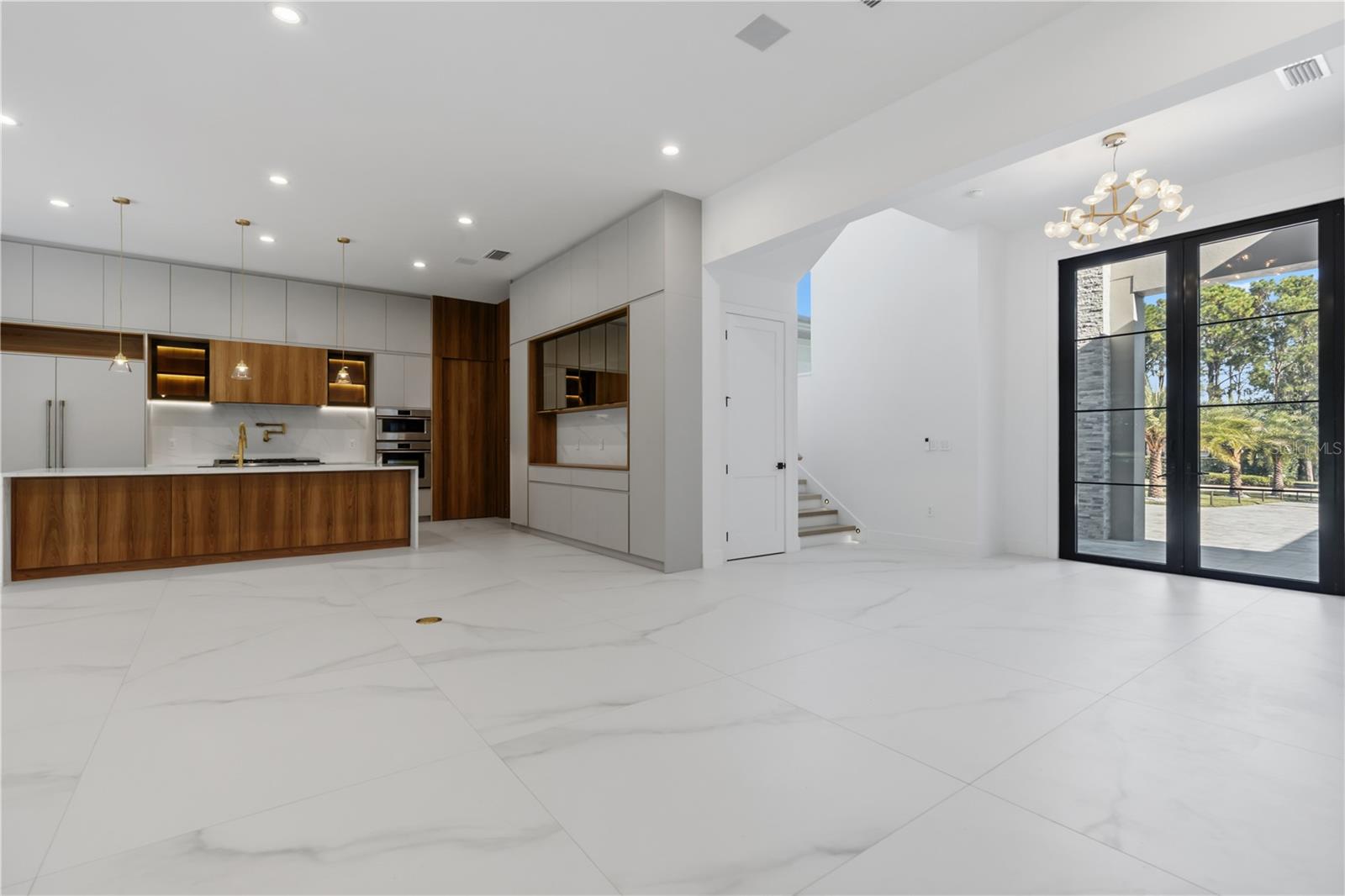 15548 PENDIO DR, BELLA COLLINA, FL — photo 19