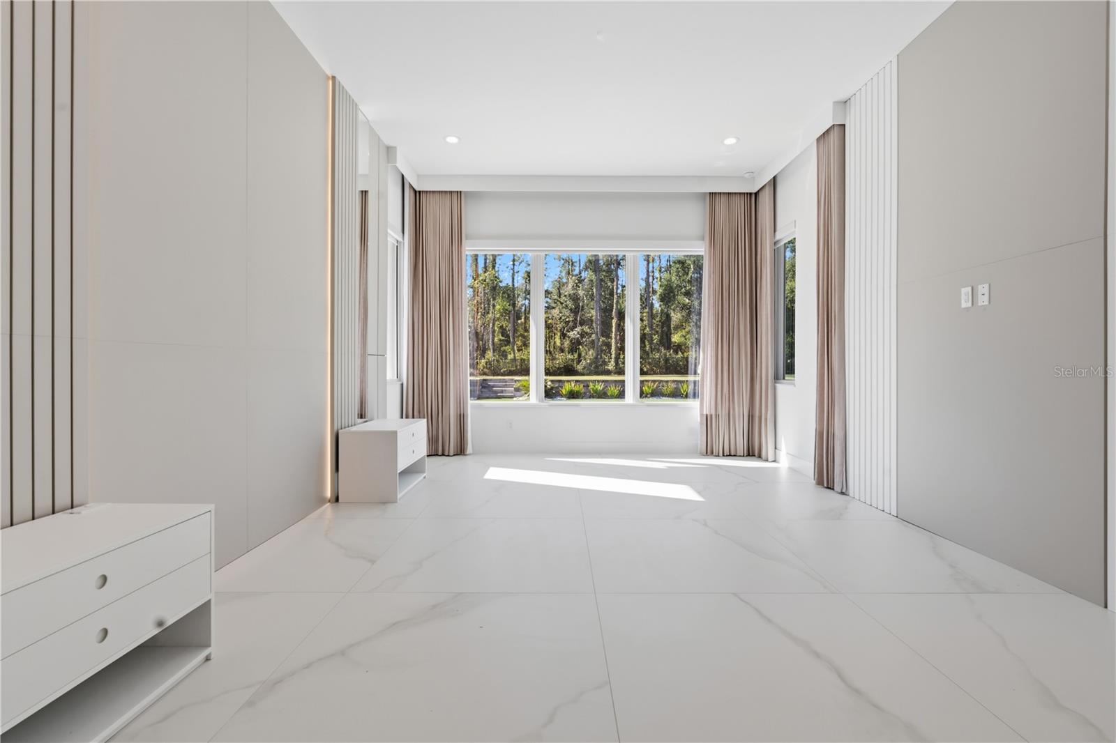 15548 PENDIO DR, BELLA COLLINA, FL — photo 86