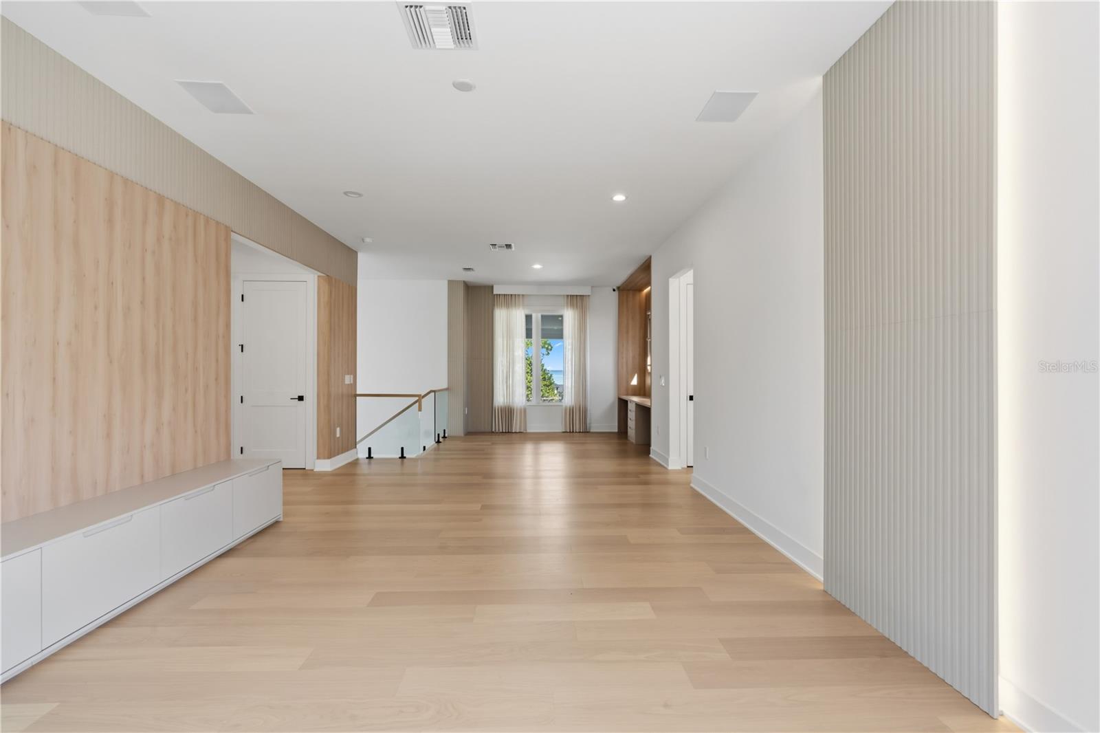 15548 PENDIO DR, BELLA COLLINA, FL — photo 109