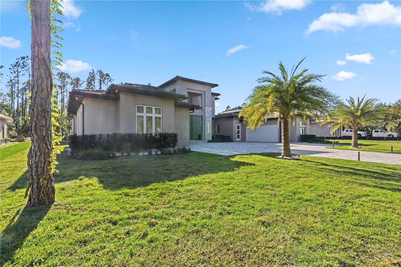 15548 PENDIO DR, BELLA COLLINA, FL — photo 155