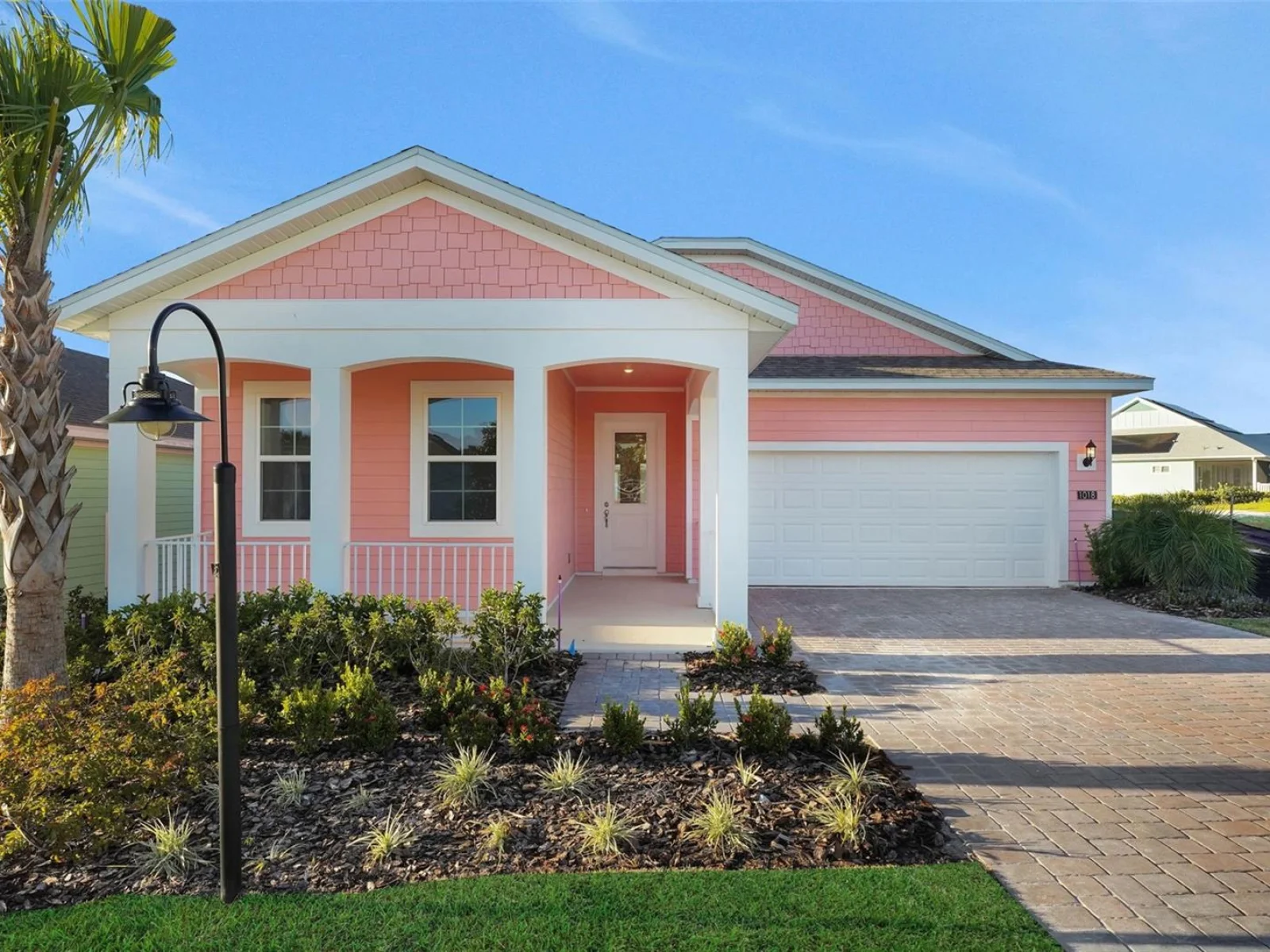 1018 FIESTA KEY CIR, LADY LAKE, FL — photo 1