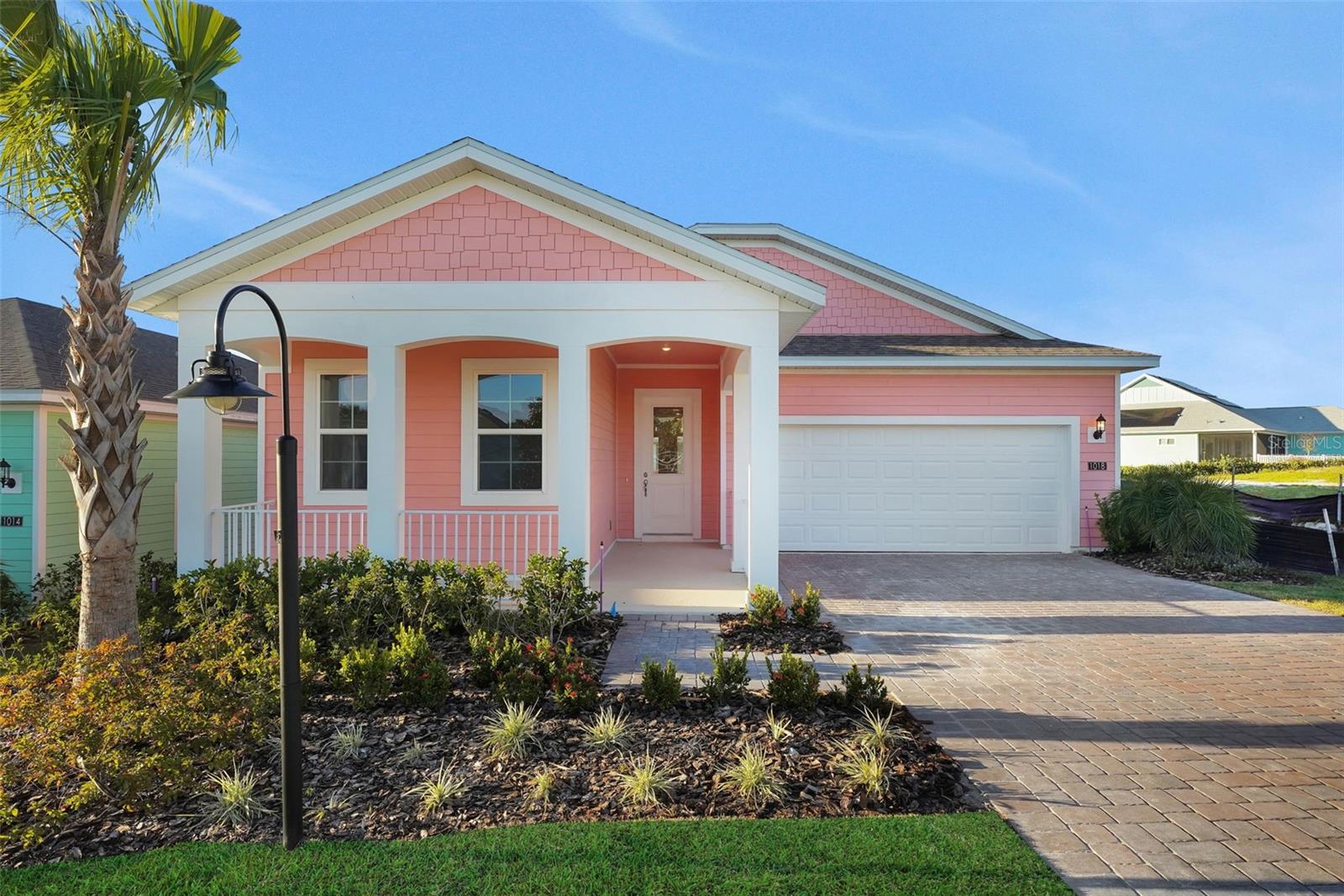 1018 FIESTA KEY CIR, LADY LAKE, FL