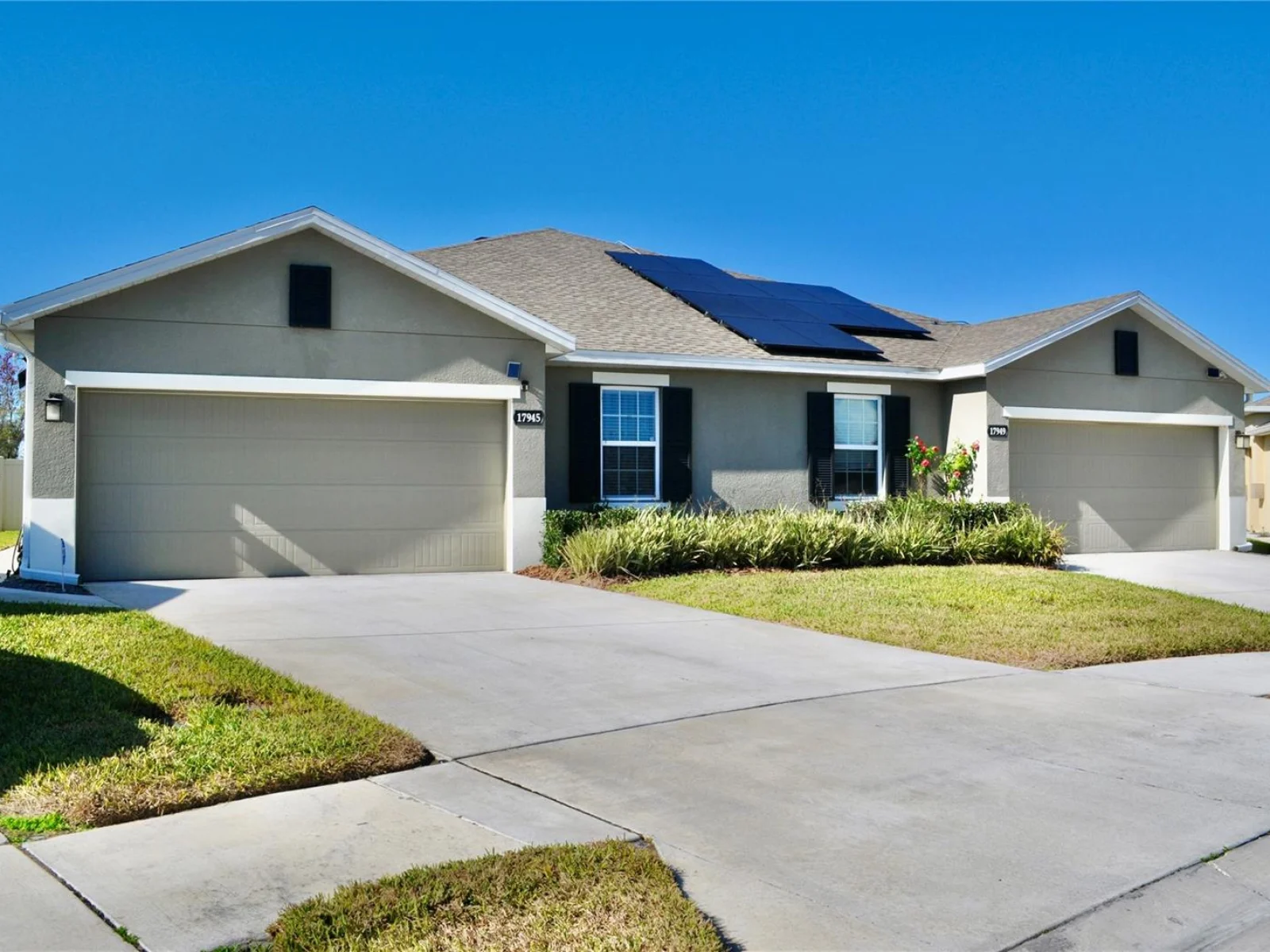 17945 TURNING LEAF CIR, LAND O LAKES, FL — photo 1