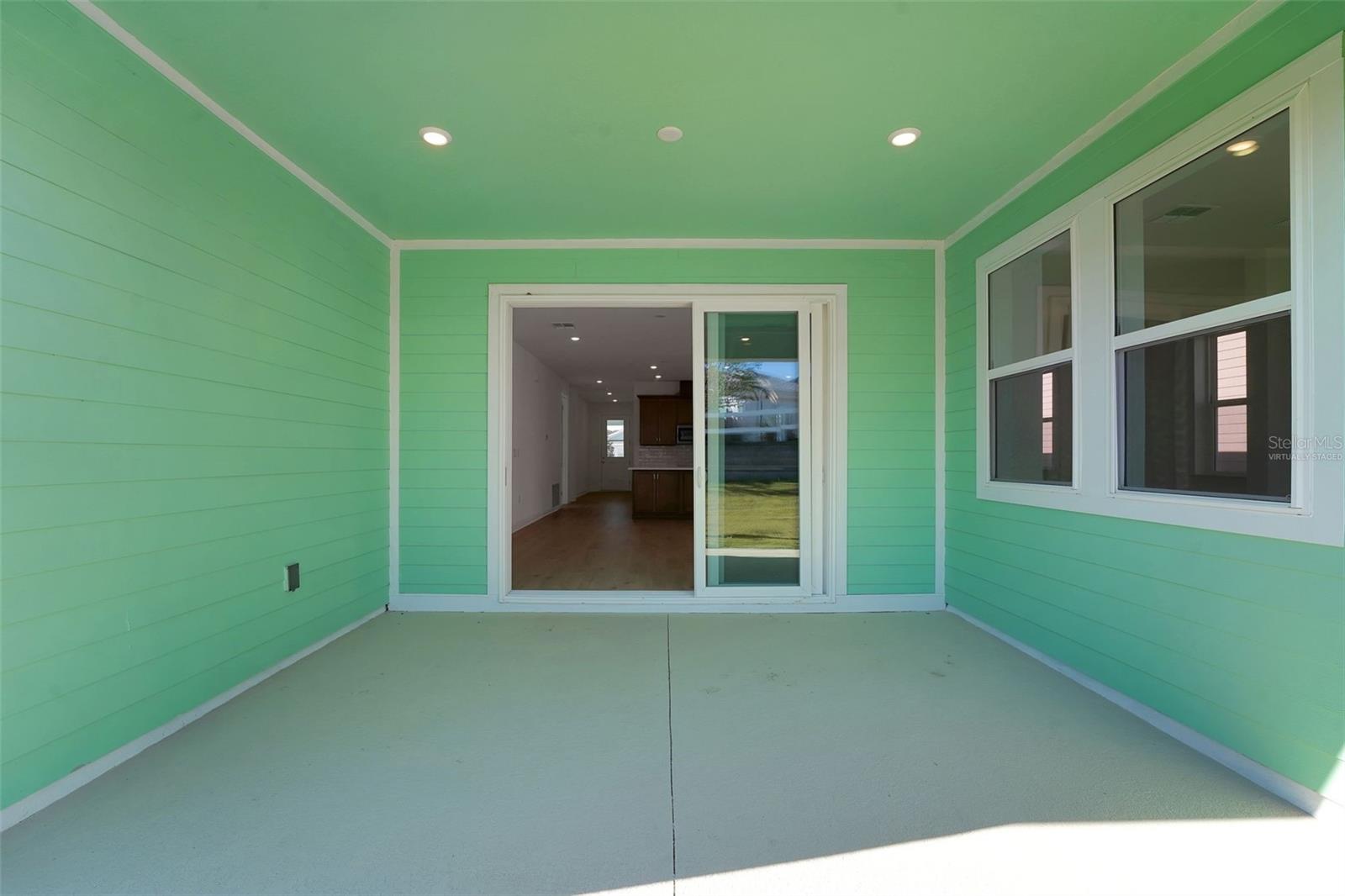 999 FIESTA KEY CIR, LADY LAKE, FL — photo 19
