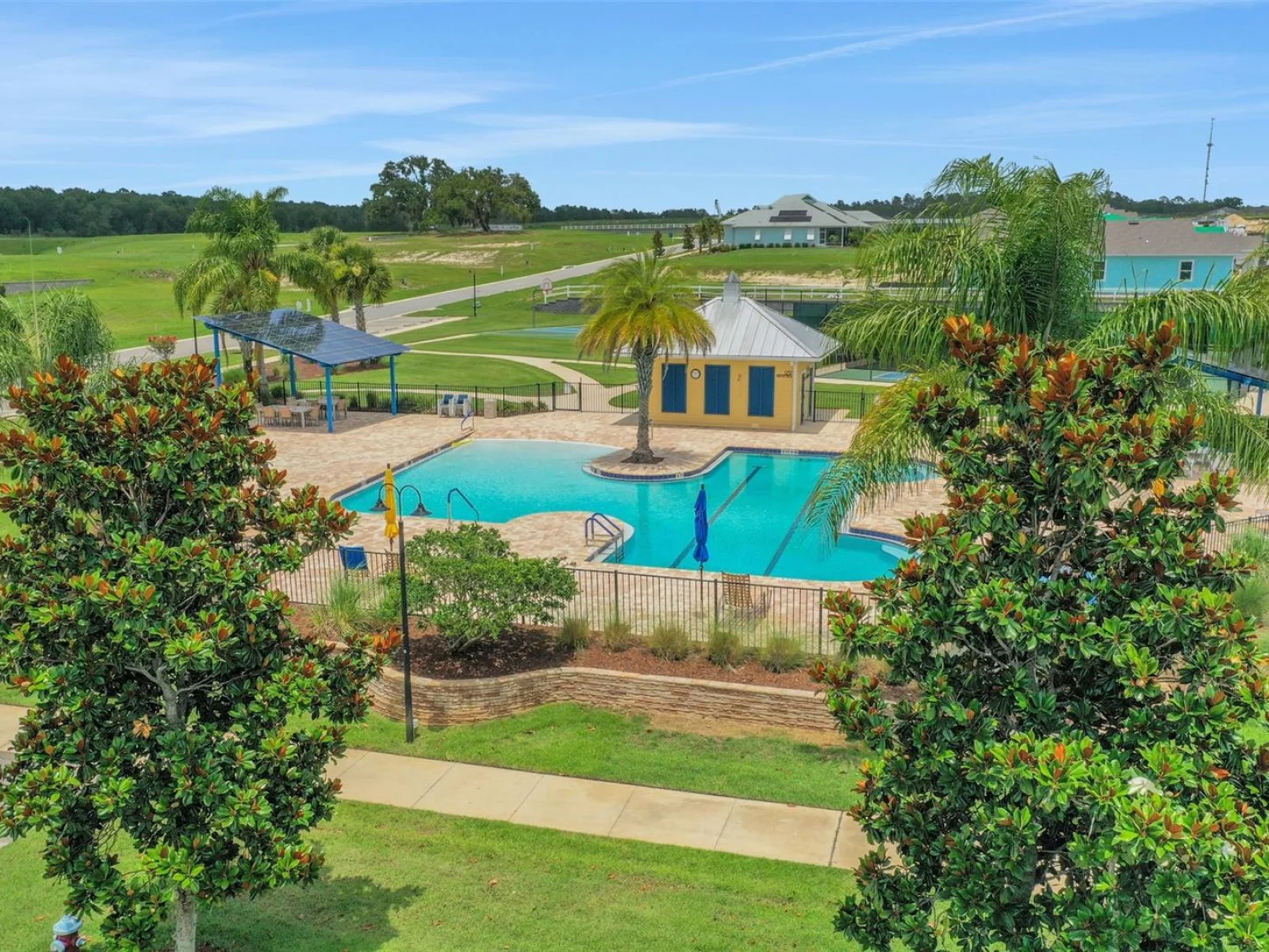 999 FIESTA KEY CIR, LADY LAKE, FL — photo 88