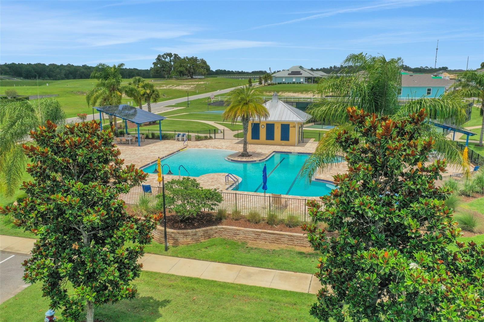 999 FIESTA KEY CIR, LADY LAKE, FL — photo 87