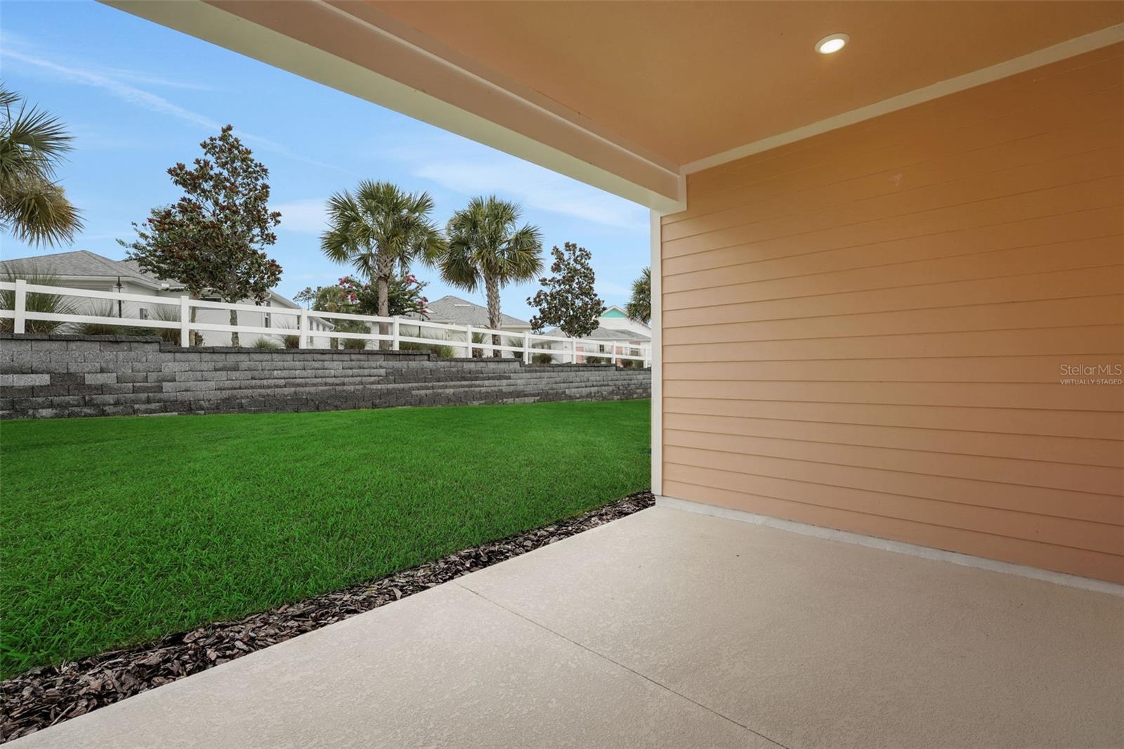987 FIESTA KEY CIR, LADY LAKE, FL — photo 19