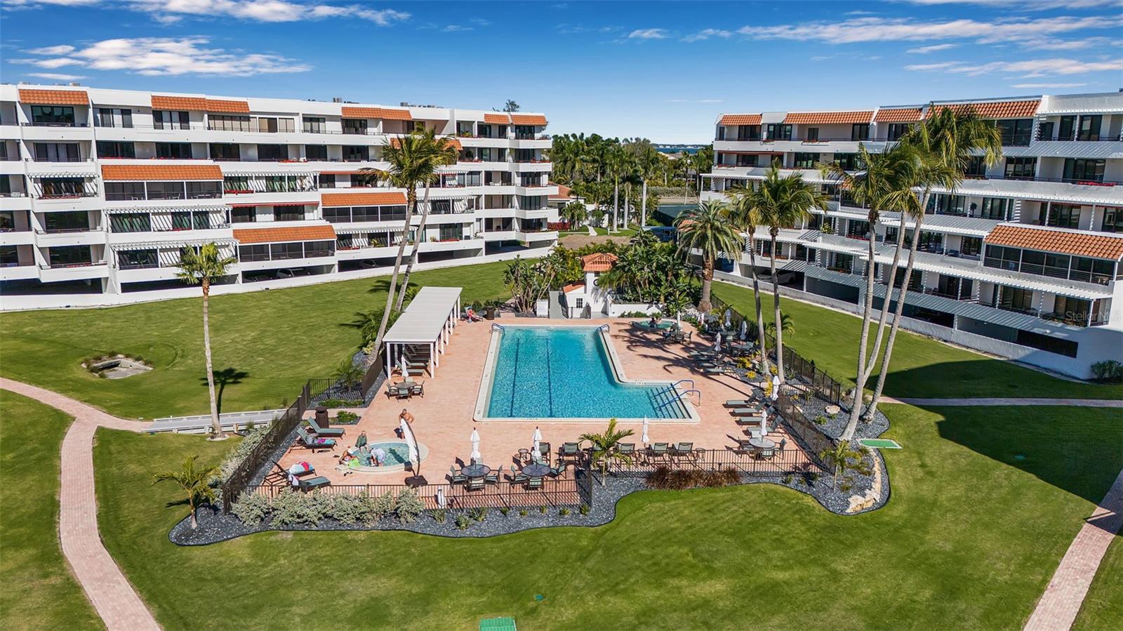 1485 GULF OF MEXICO DR #303, LONGBOAT KEY, FL — photo 33