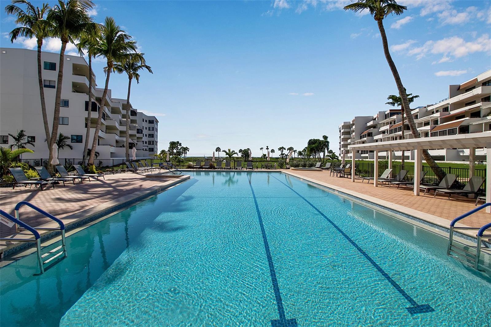 1485 GULF OF MEXICO DR #303, LONGBOAT KEY, FL — photo 34