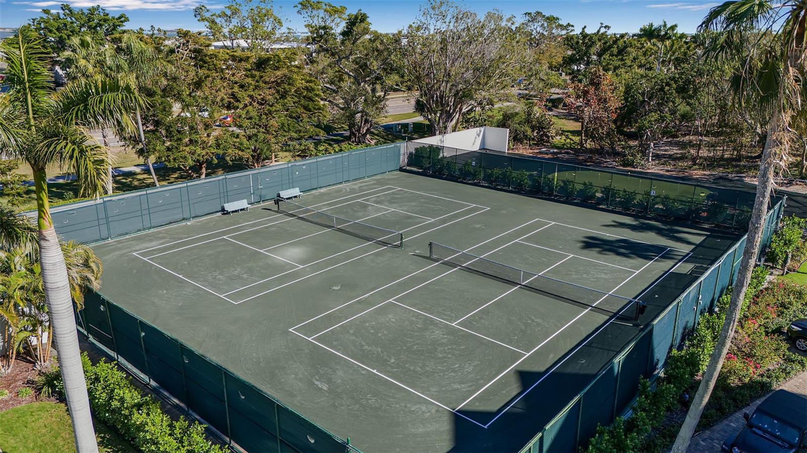 1485 GULF OF MEXICO DR #303, LONGBOAT KEY, FL — photo 37