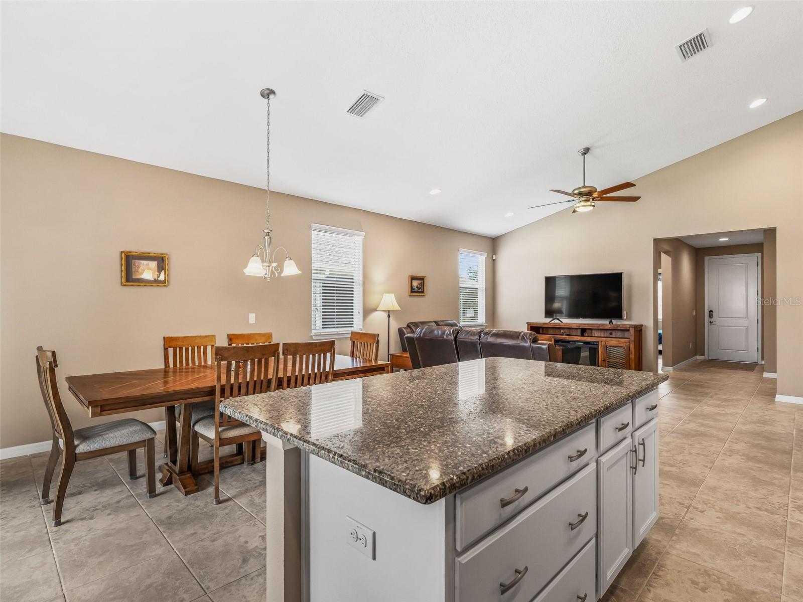 5647 NW 37TH LANE RD, OCALA, FL — photo 17