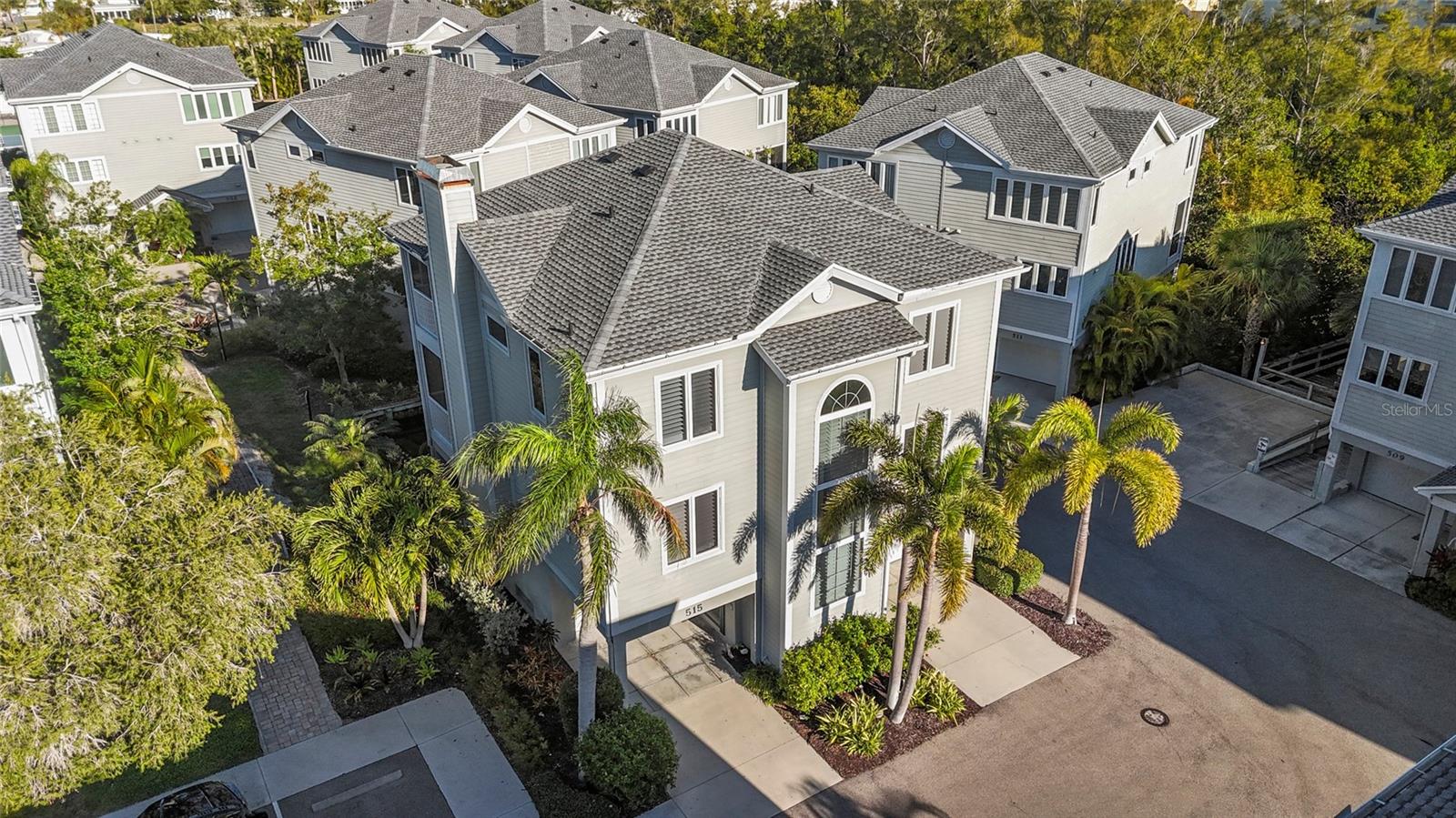 515 FOREST WAY, LONGBOAT KEY, FL
