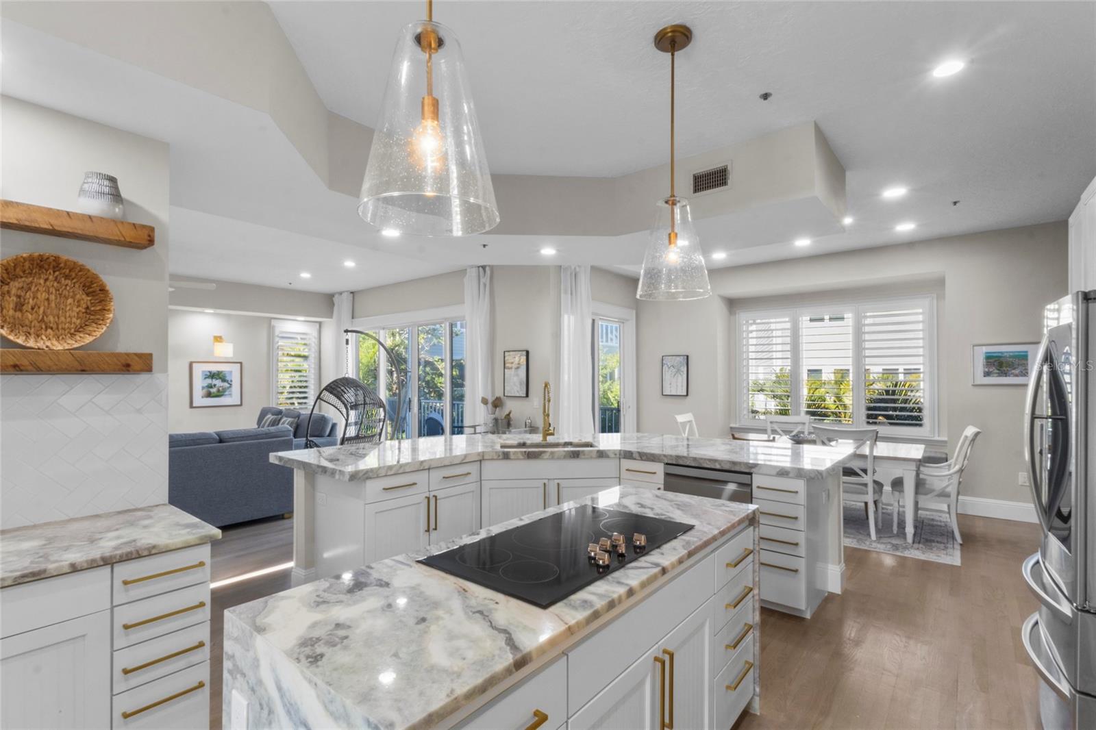 515 FOREST WAY, LONGBOAT KEY, FL — photo 9