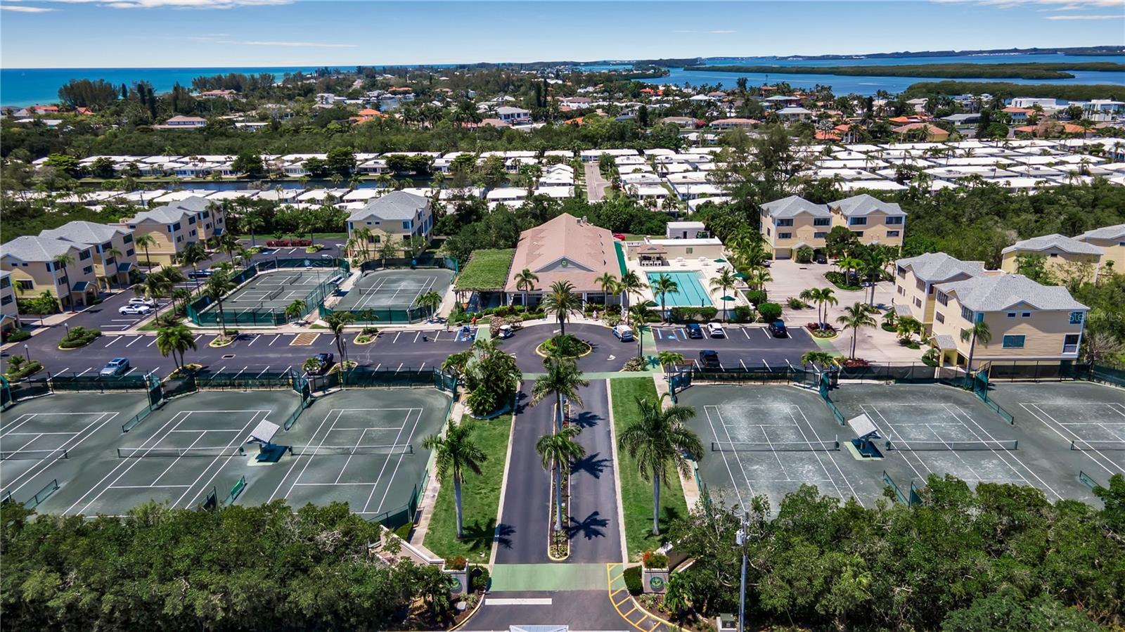 515 FOREST WAY, LONGBOAT KEY, FL — photo 48