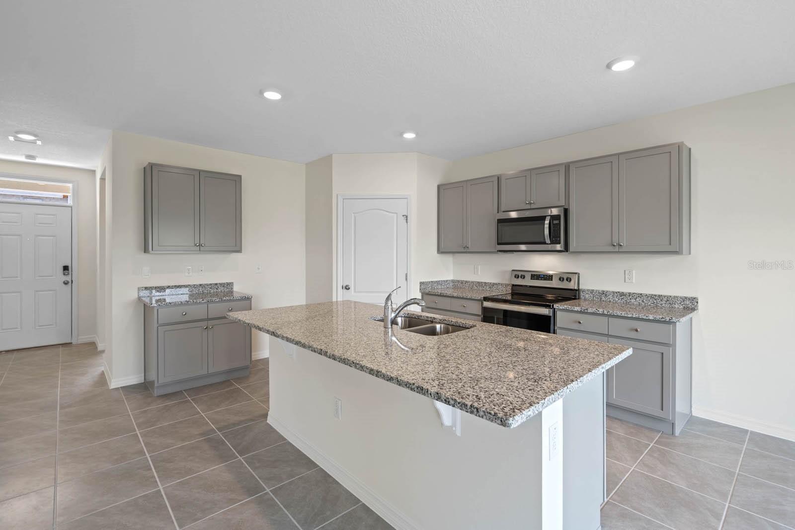 5395 CLOUDBERRY AVE, LAKELAND, FL — photo 2