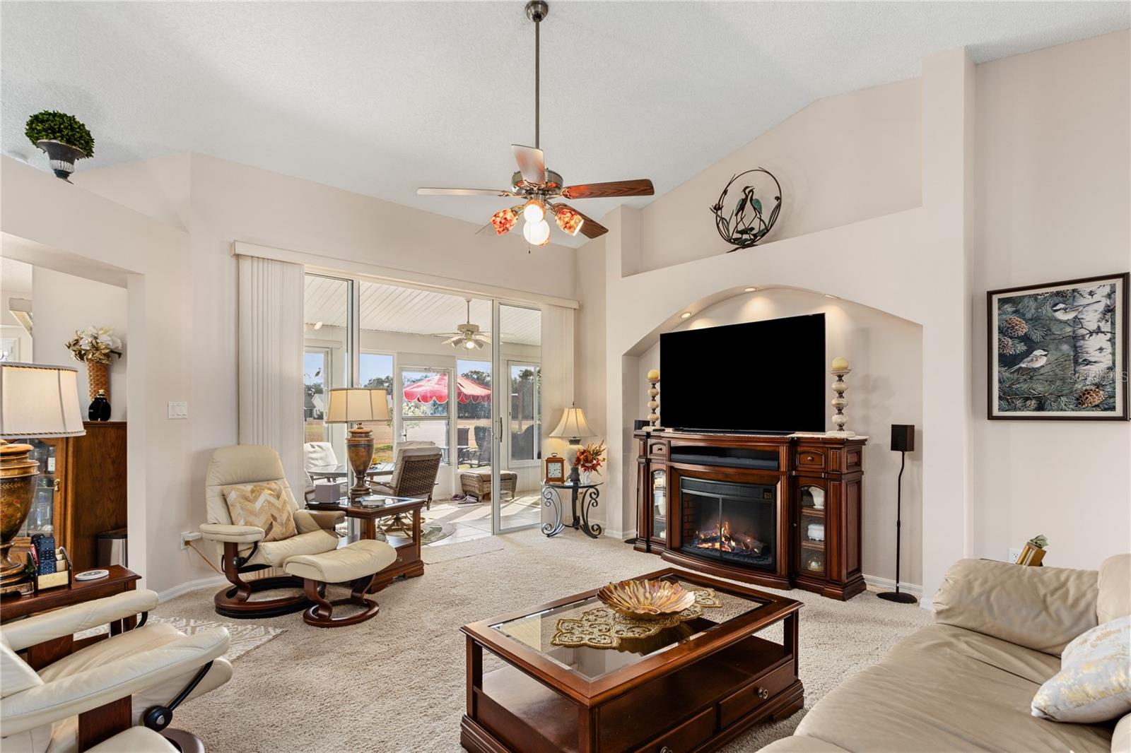 25233 LOST OAK CIR, LEESBURG, FL — photo 31