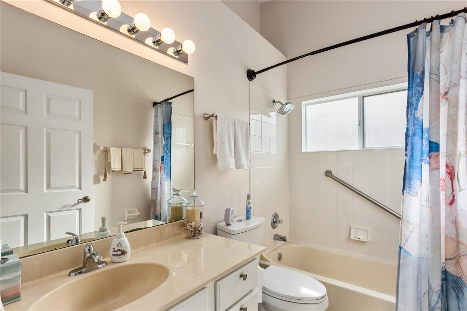 25233 LOST OAK CIR, LEESBURG, FL — photo 55