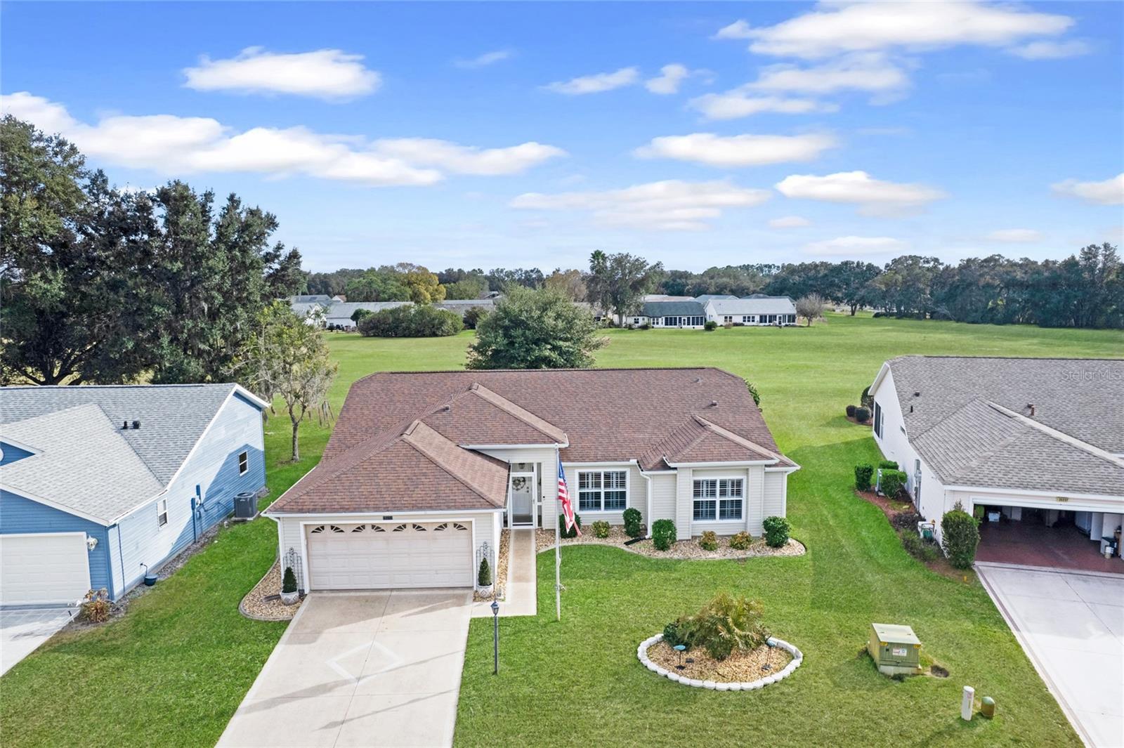 25233 LOST OAK CIR, LEESBURG, FL — photo 93