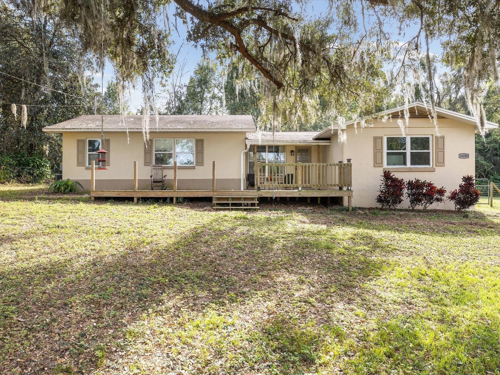 36228 CLINTON AVE, DADE CITY, FL — photo 2