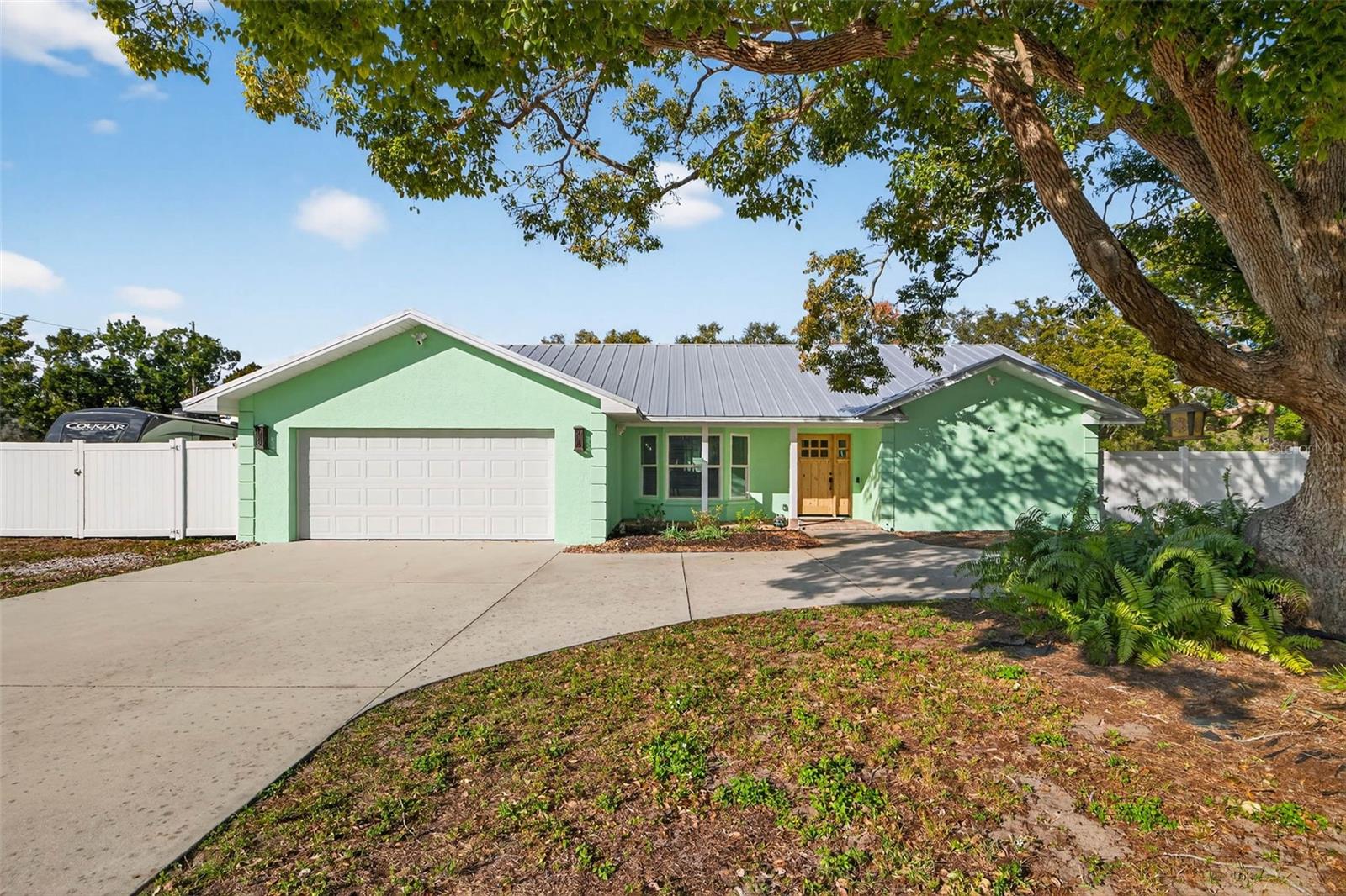11945 74TH AVE, SEMINOLE, FL