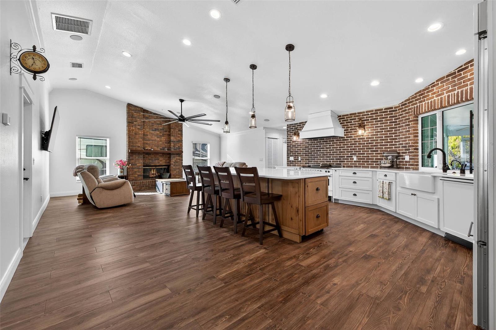 11945 74TH AVE, SEMINOLE, FL — photo 16