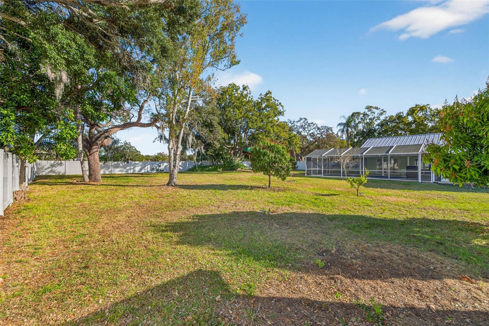 11945 74TH AVE, SEMINOLE, FL — photo 38