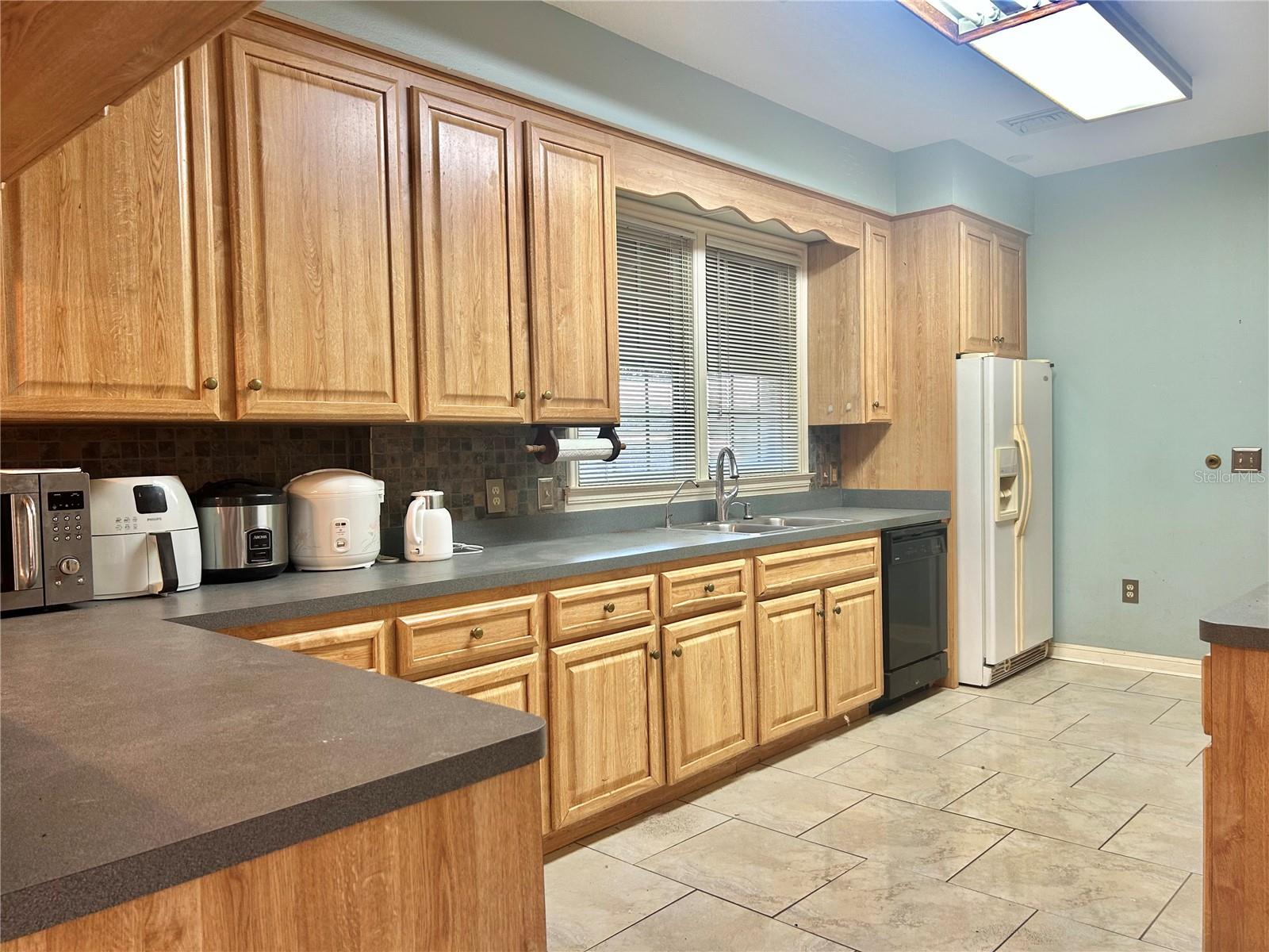 1105 HERNDON ST, LEESBURG, FL — photo 17