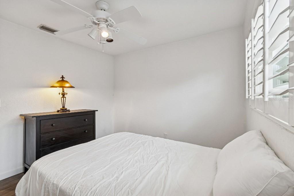 4601 VENETIAN BLVD NE, ST PETERSBURG, FL — photo 12