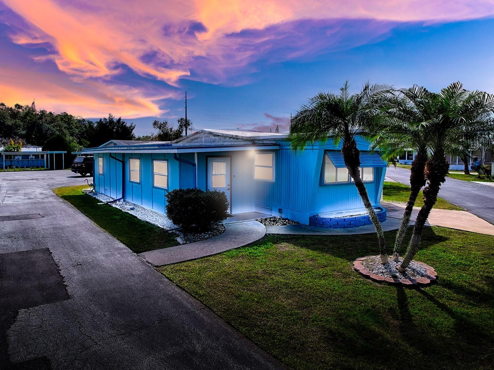 211 RUE DE PARESSE, TAVARES, FL