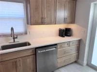 6154 MIDNIGHT PASS RD #B06 — photo 9