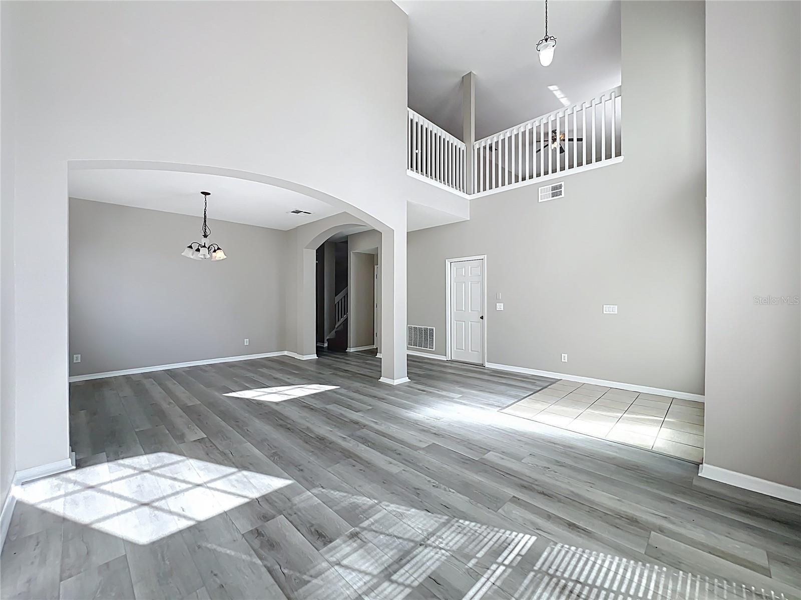 33411 TERRAGONA DR, SORRENTO, FL — photo 9
