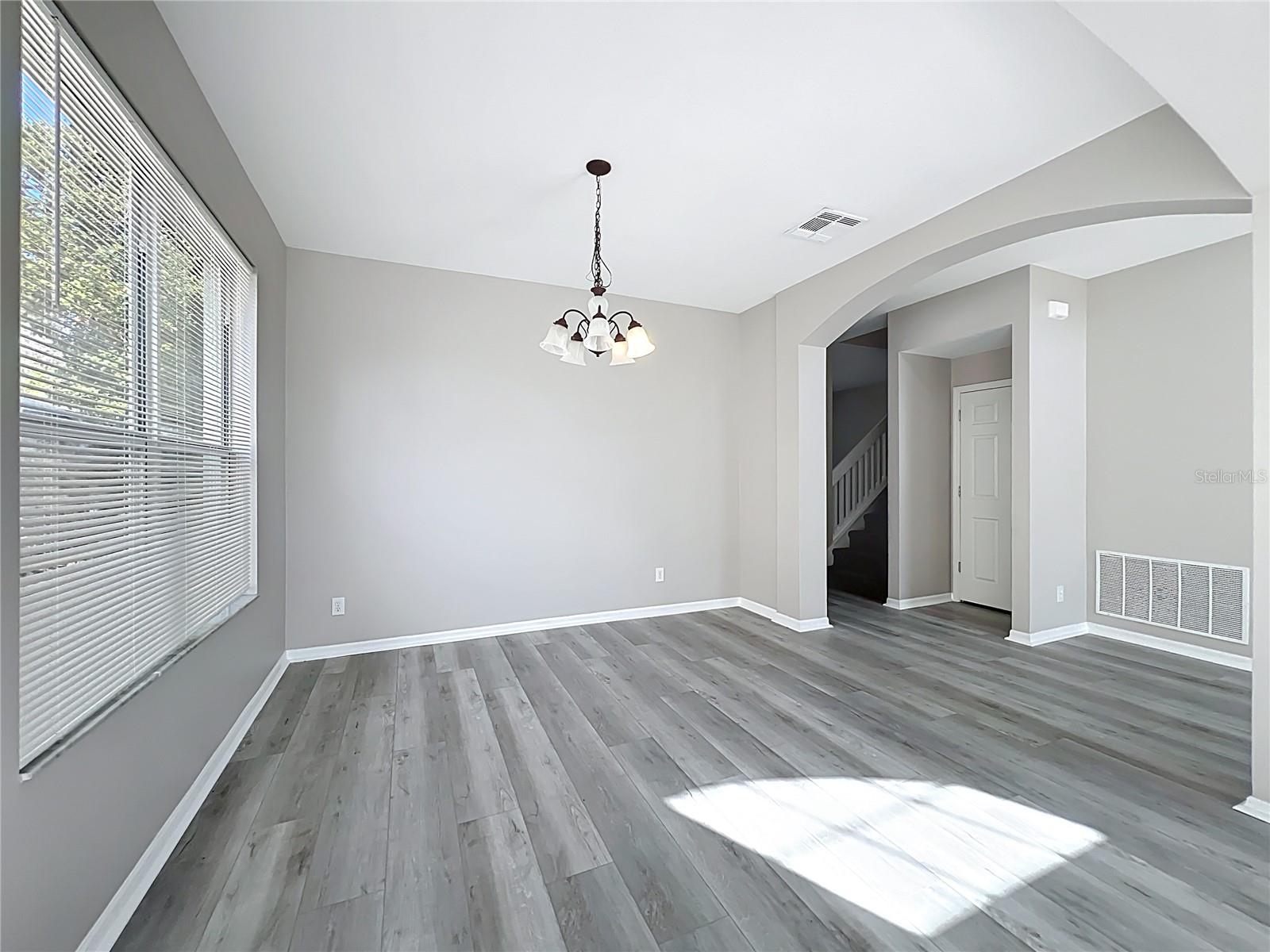 33411 TERRAGONA DR, SORRENTO, FL — photo 11
