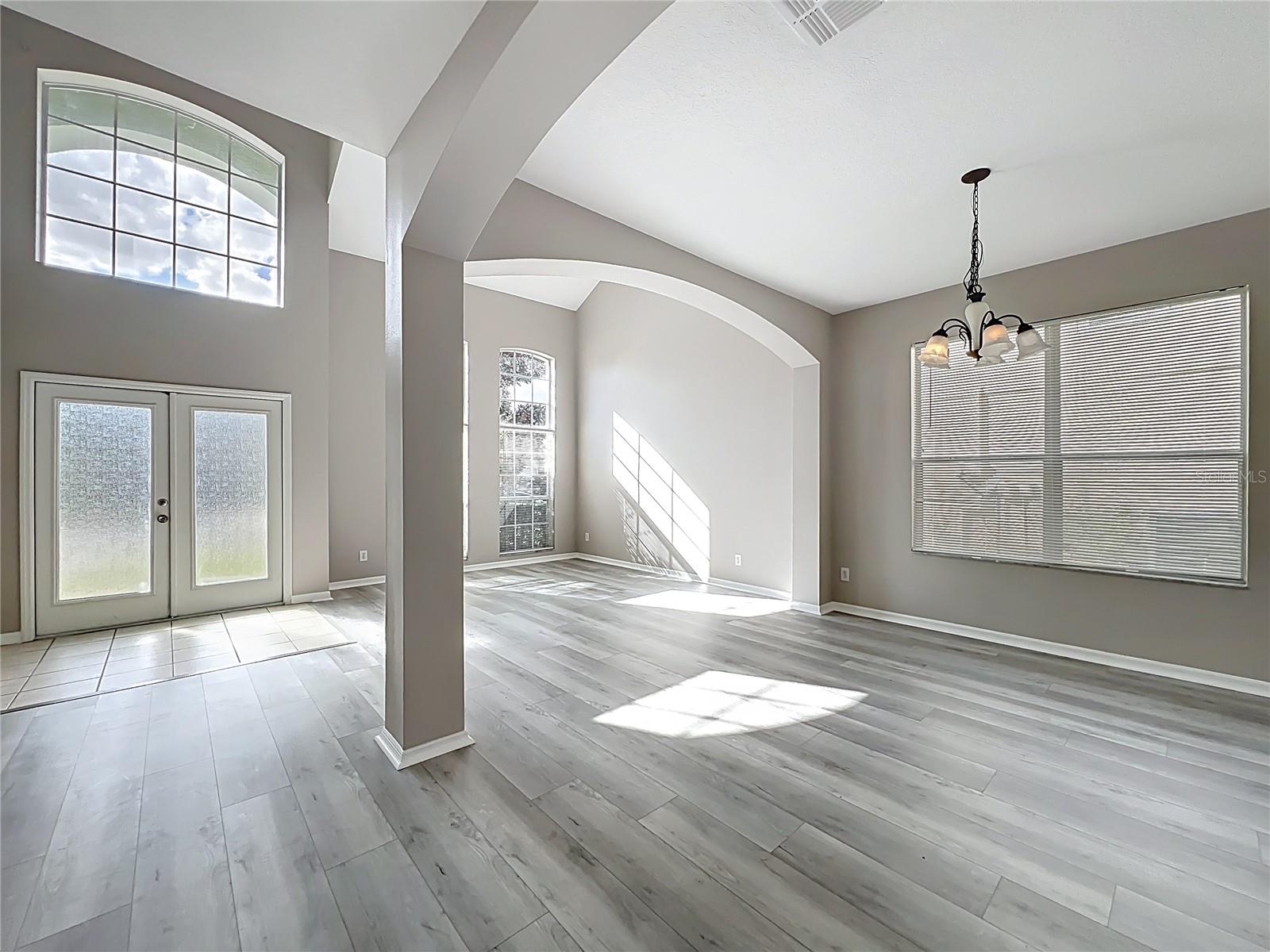 33411 TERRAGONA DR, SORRENTO, FL — photo 19