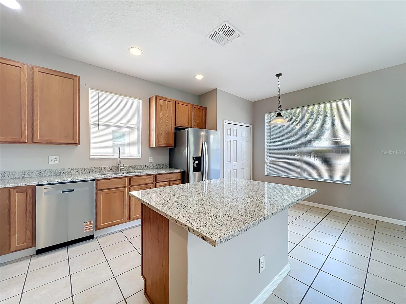 33411 TERRAGONA DR, SORRENTO, FL — photo 25