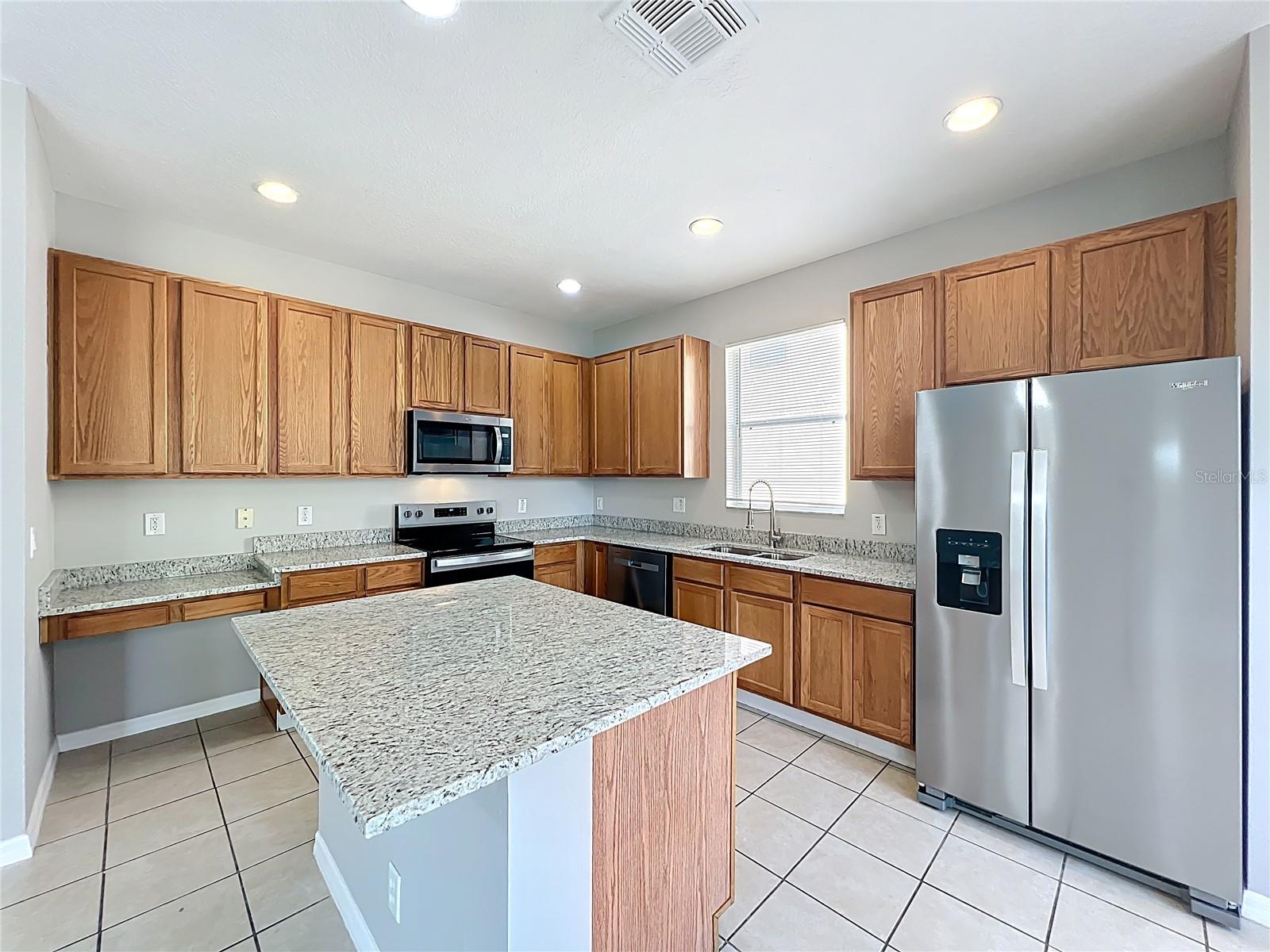 33411 TERRAGONA DR, SORRENTO, FL — photo 35