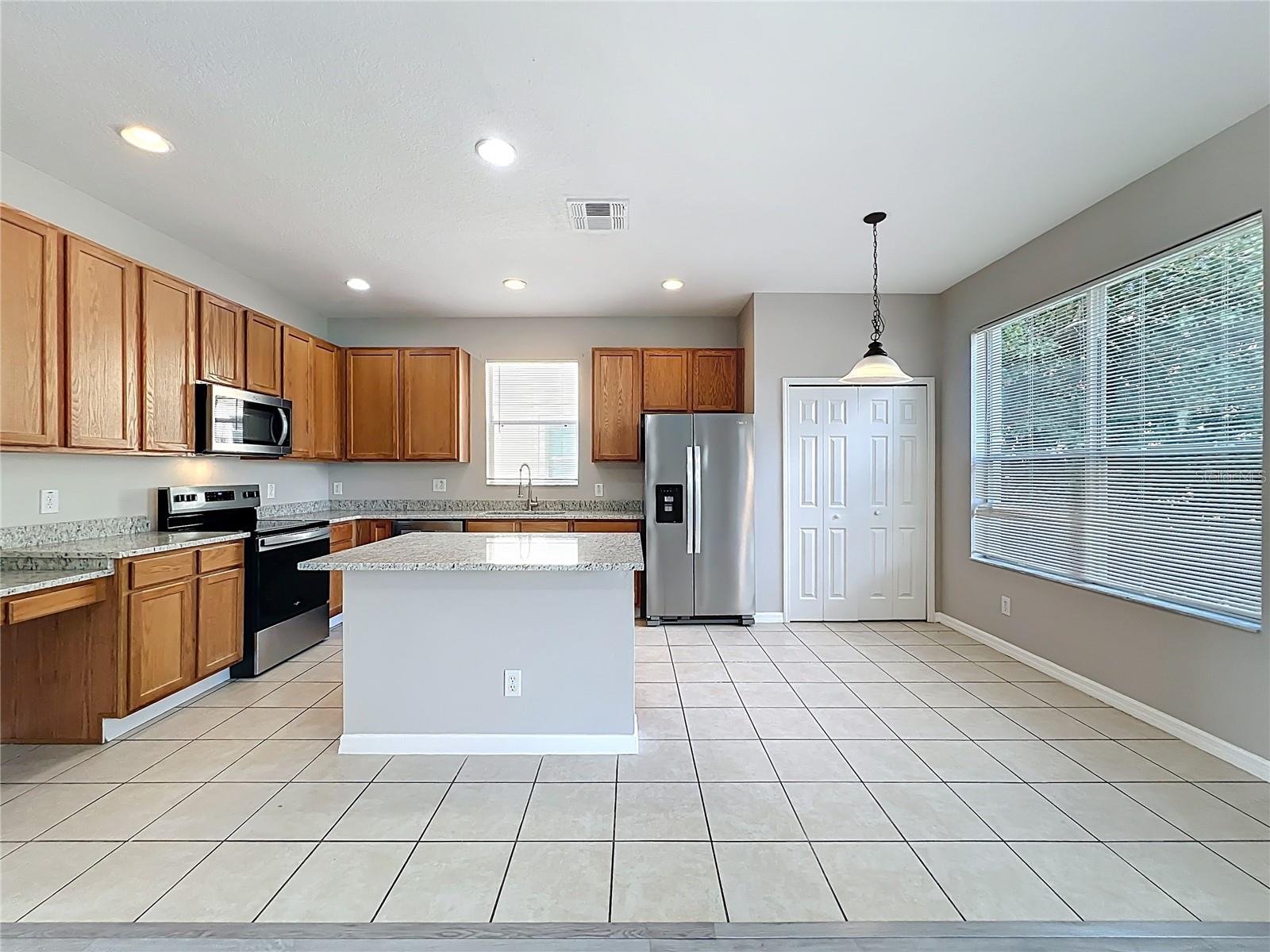 33411 TERRAGONA DR, SORRENTO, FL — photo 40