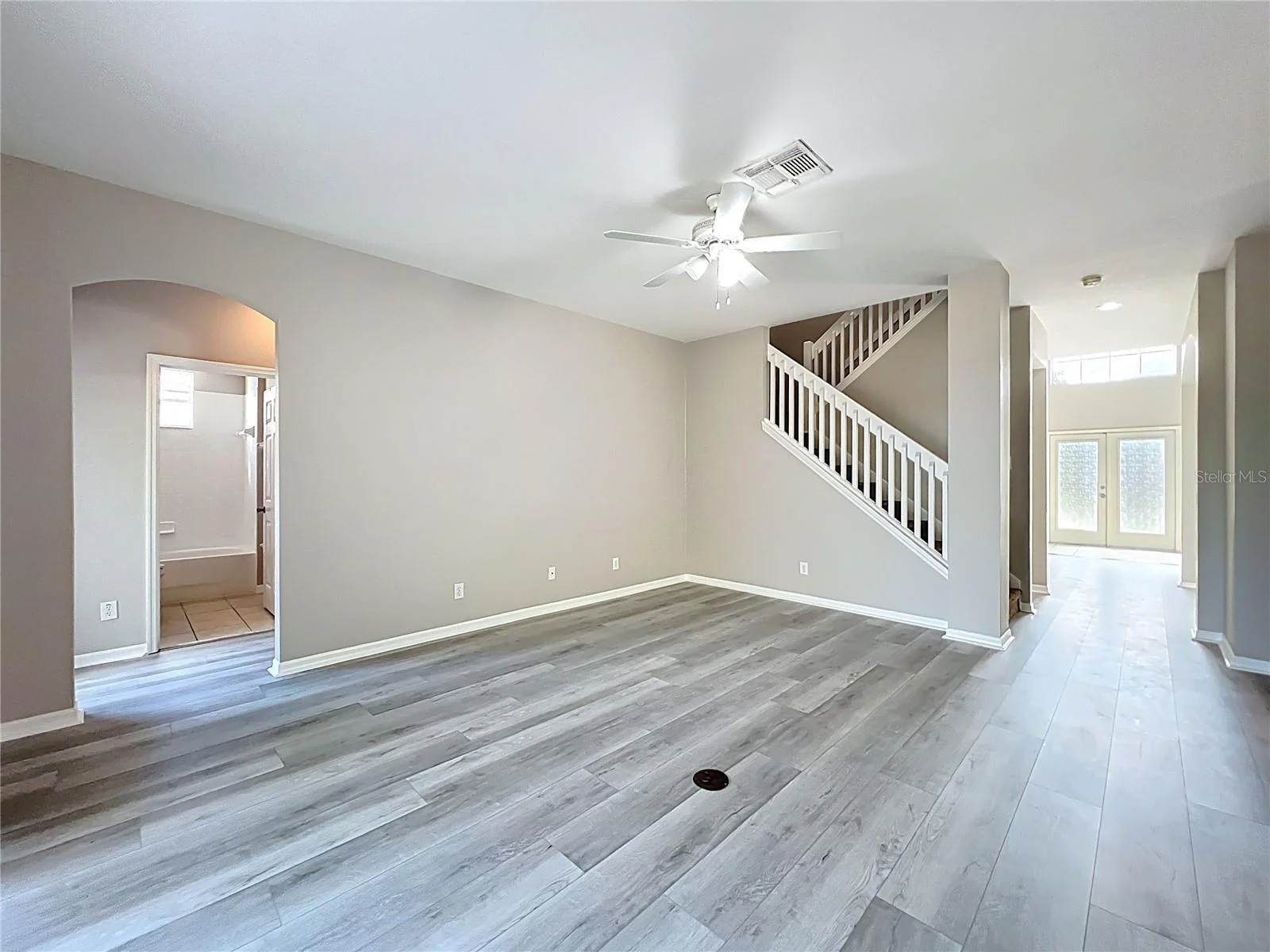 33411 TERRAGONA DR, SORRENTO, FL — photo 44