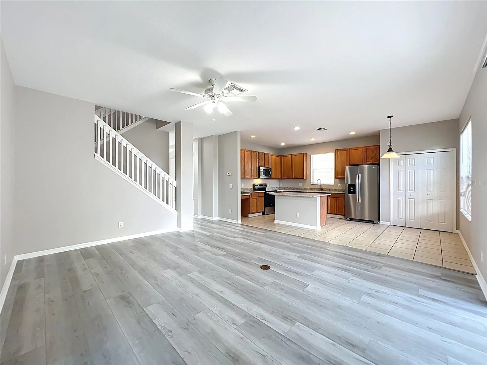 33411 TERRAGONA DR, SORRENTO, FL — photo 45