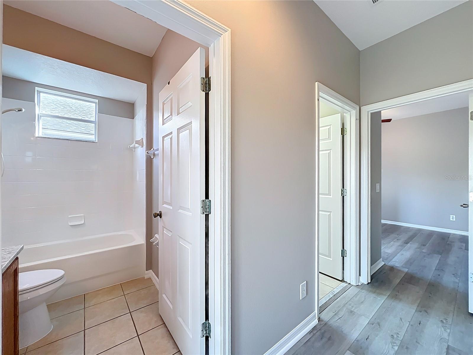 33411 TERRAGONA DR, SORRENTO, FL — photo 58