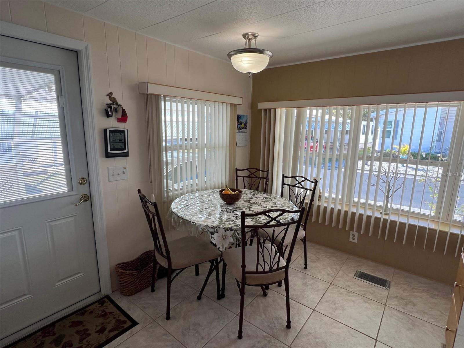 37 PINDO PALM ST W, LARGO, FL — photo 6
