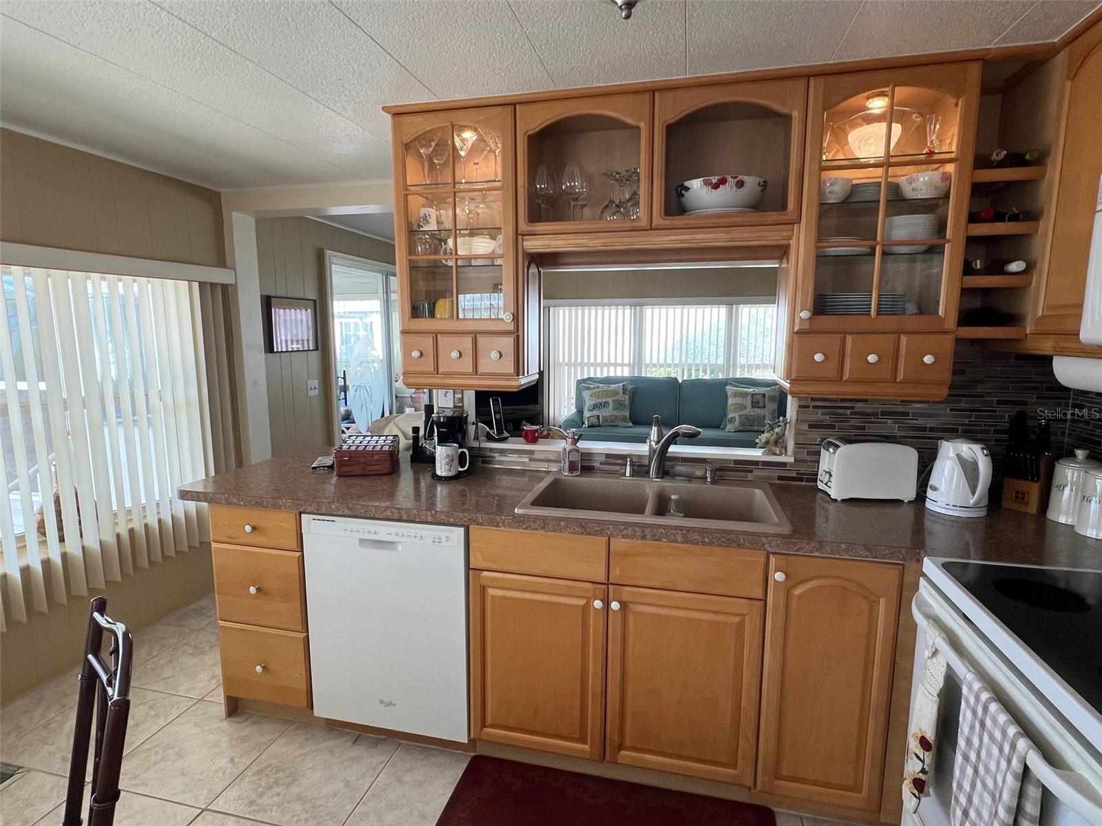 37 PINDO PALM ST W, LARGO, FL — photo 7
