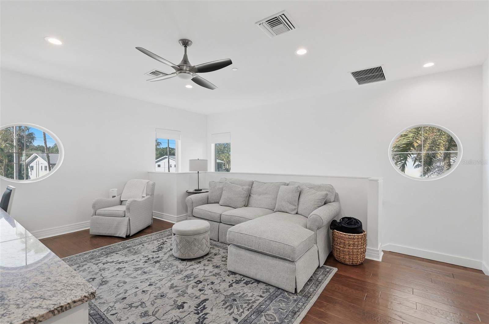 1325 SNELL ISLE BLVD NE #105, ST PETERSBURG, FL — photo 23