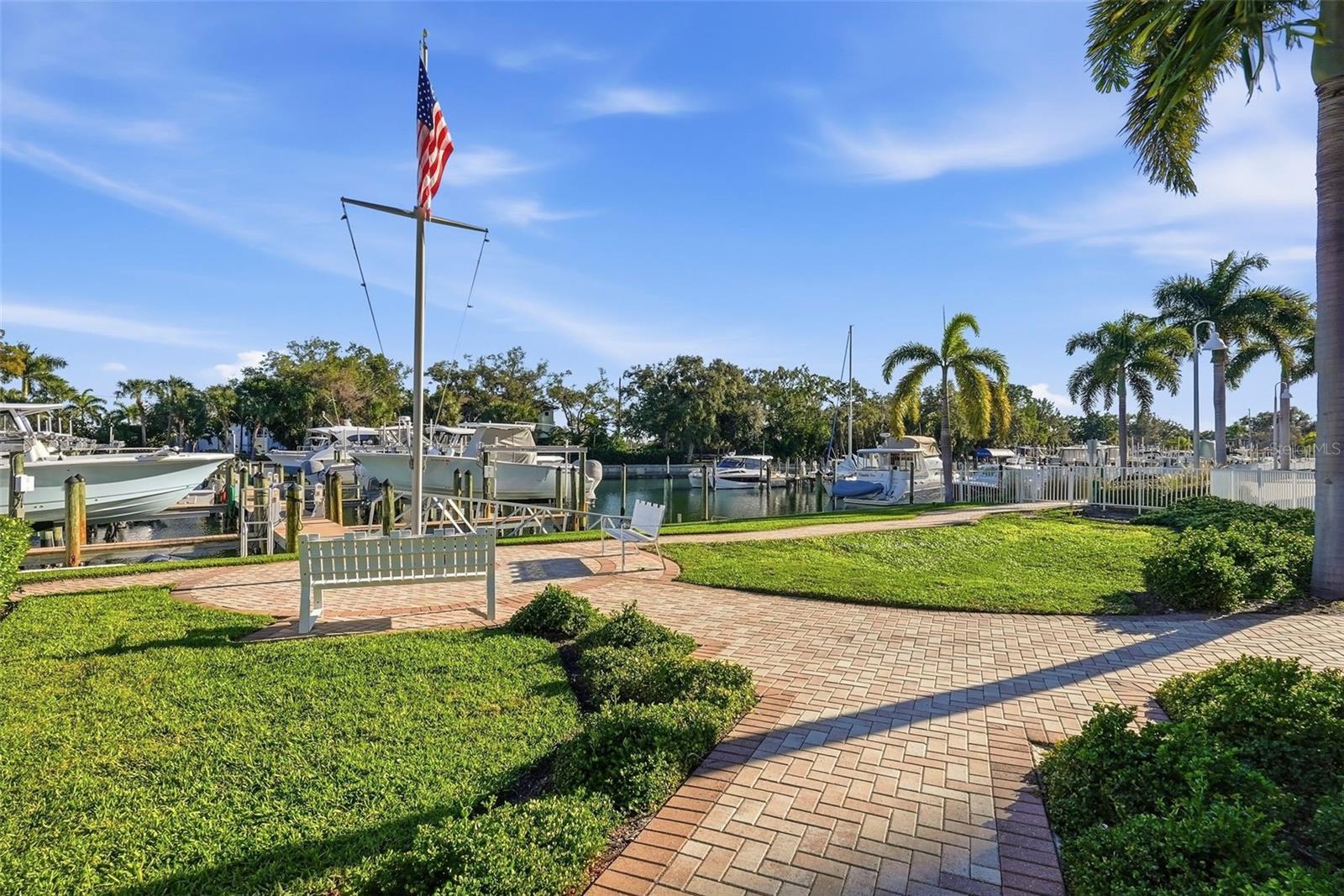 1325 SNELL ISLE BLVD NE #105, ST PETERSBURG, FL — photo 51