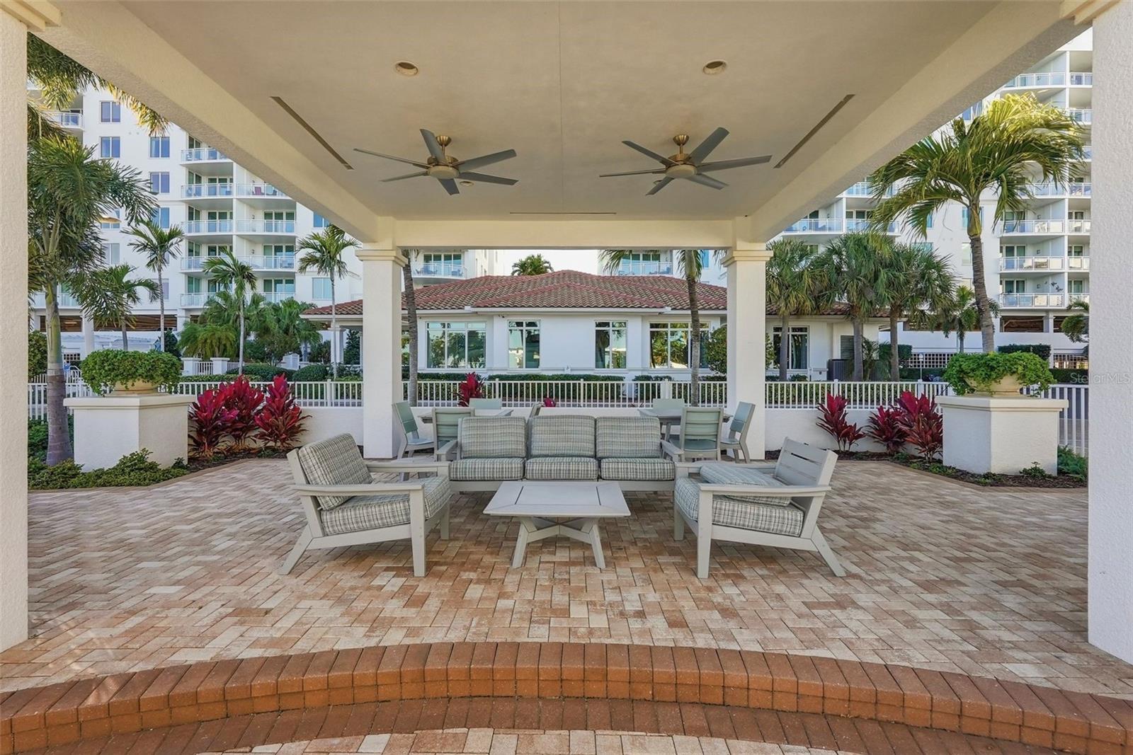 1325 SNELL ISLE BLVD NE #105, ST PETERSBURG, FL — photo 52