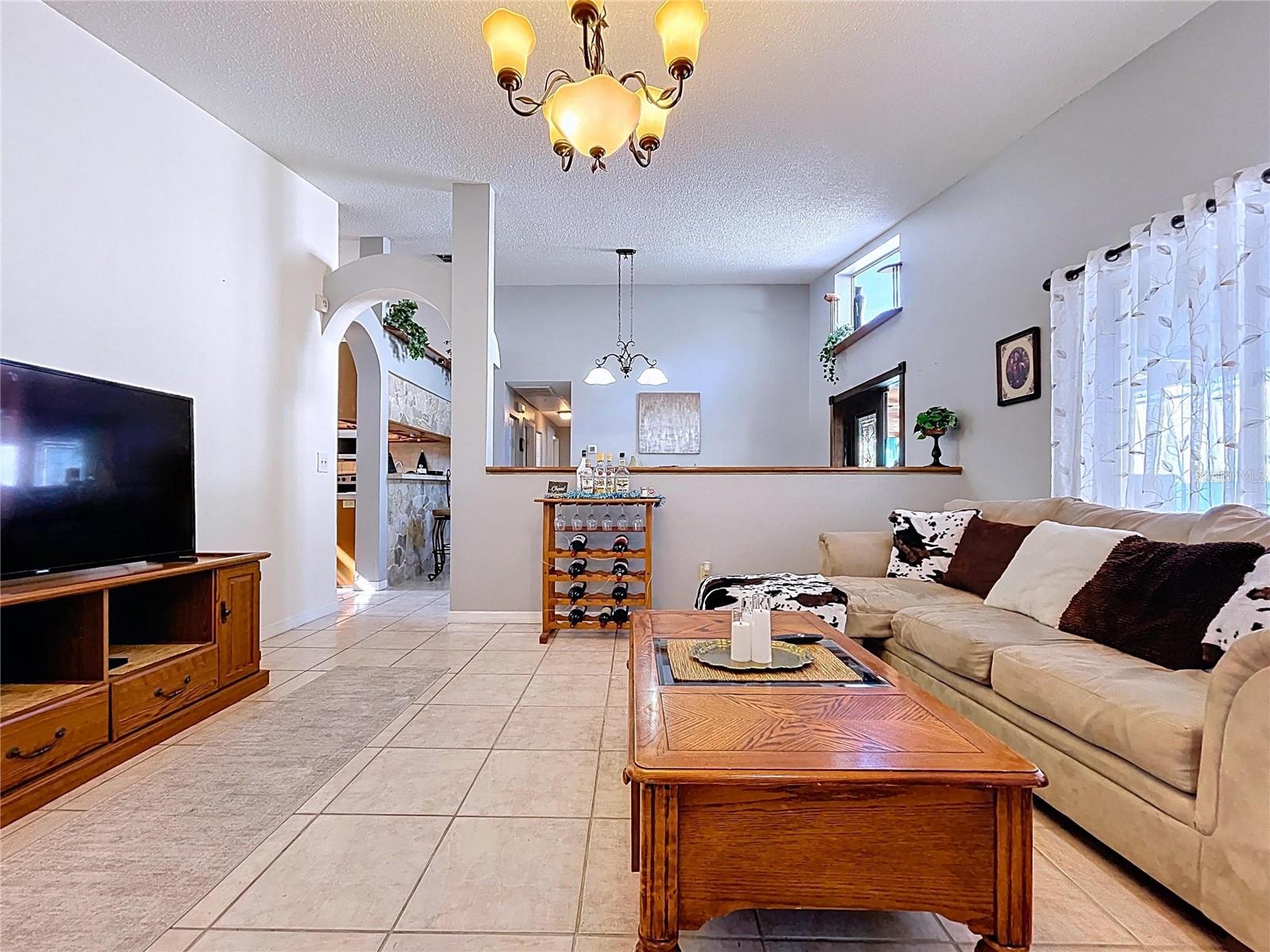 11115 CHERRYWOOD LN, RIVERVIEW, FL — photo 2